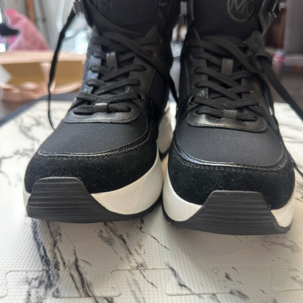 Euc - Michael Kors 2” platform sneakers size 9 - Picture 8 of 12